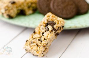 Cookies ‘n Cream Granola Bars are your basic granola bar but it is packed with chunks of chocolate Oreo Cookies. This is not your average granola bar!