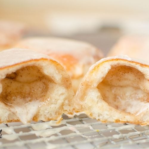 Empty Tomb 'Disappearing Marshmallow' Doughnuts are a tasty treat with a great Easter message. Made from biscuit dough and marshmallows dipped in cinnamon and sugar, then lightly fried before being dunked in doughnut glaze.