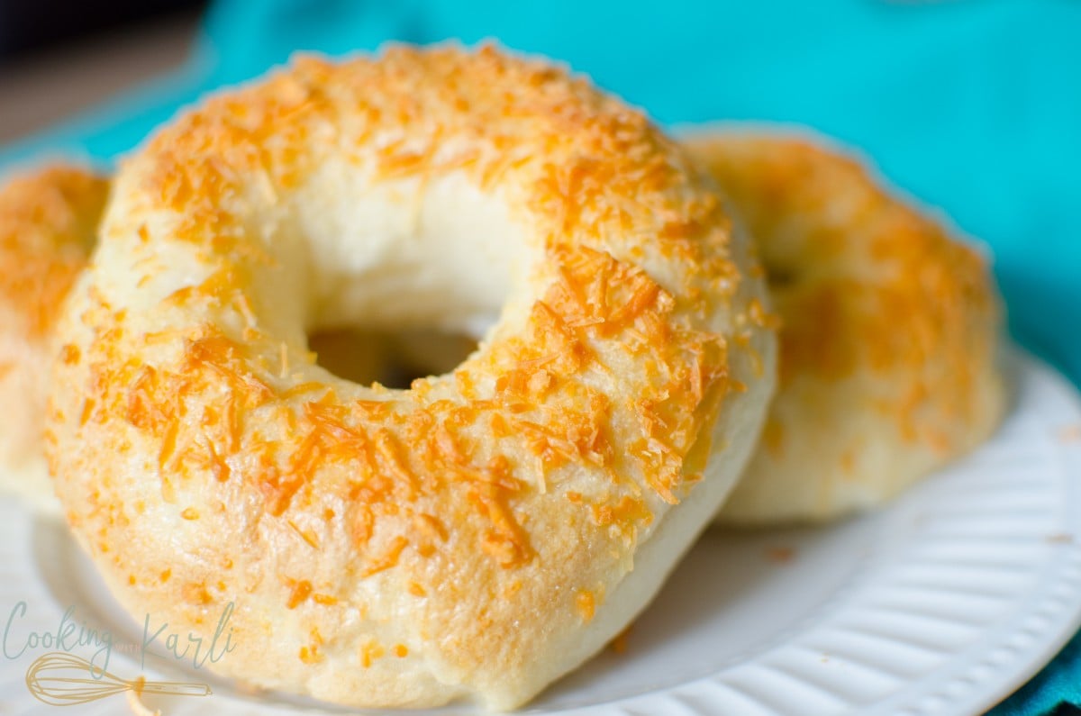 Easy Parmesan Asiago Cheese Bagels will dazzle your tastebuds. The sharp, crunchy cheese paired with the  chewy bagel is sure to leave anyone speechless.