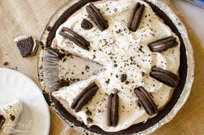 The finished oreo pie.