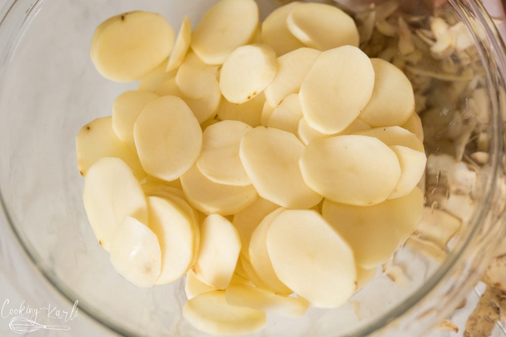 thinly sliced potatoes for au gratin potato recipe