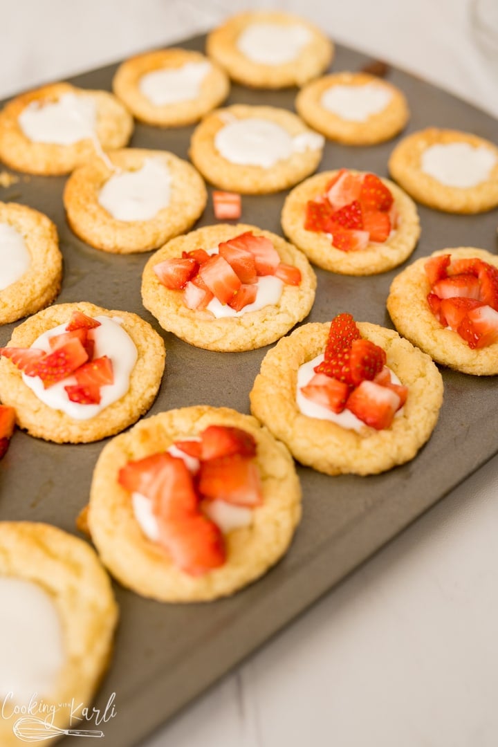 strawberry shortcake cookie cups finished