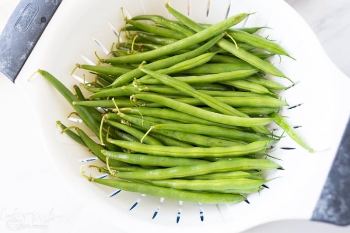 fresh green beans, washed