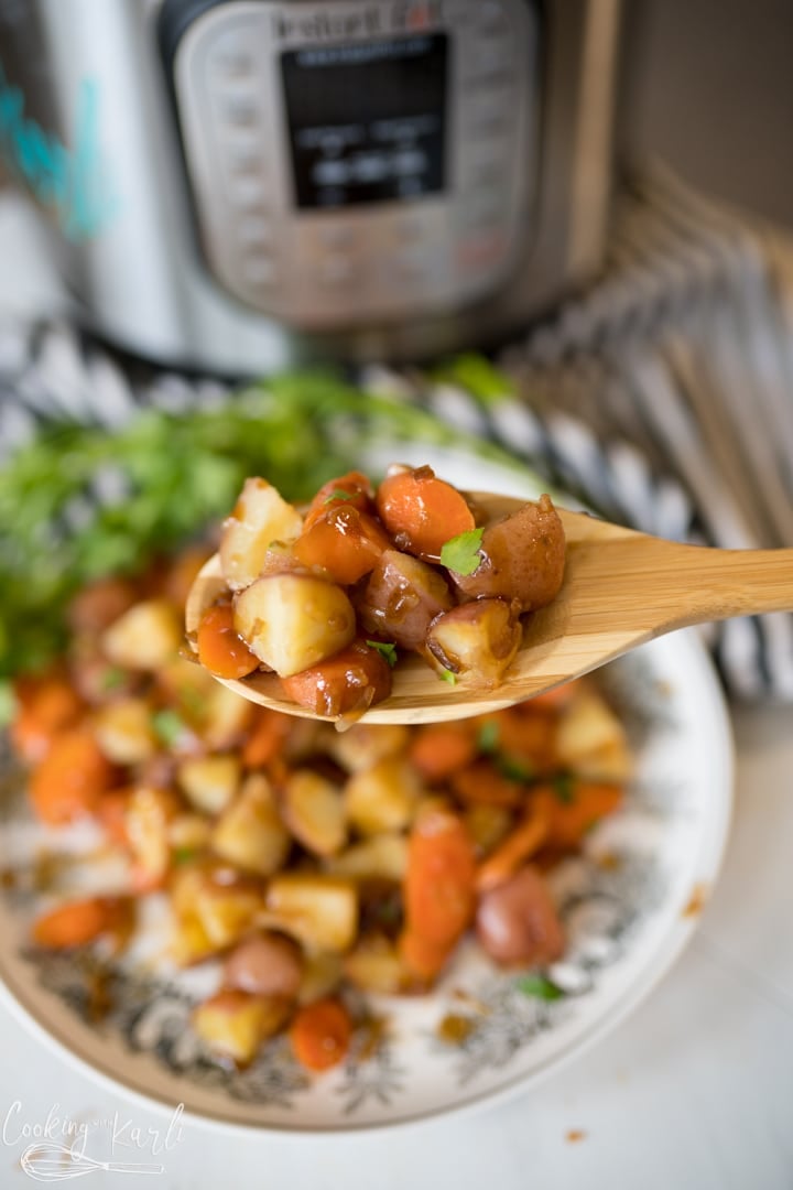 Making carrots and potatoes in the Instant Pot 