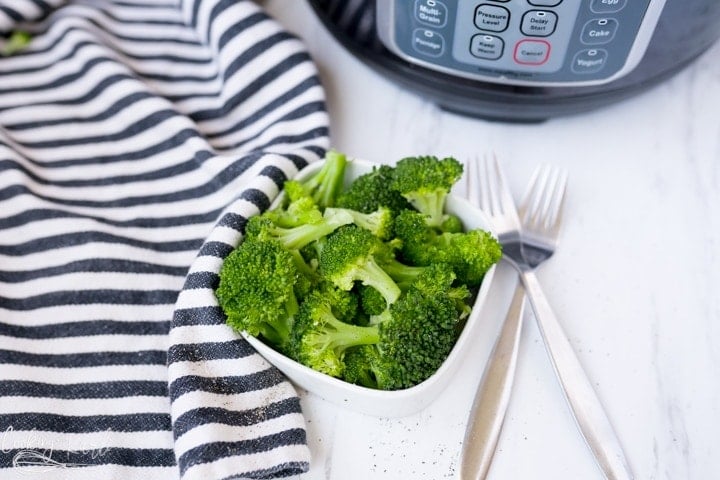 steamed broccoli from the Instant Pot 