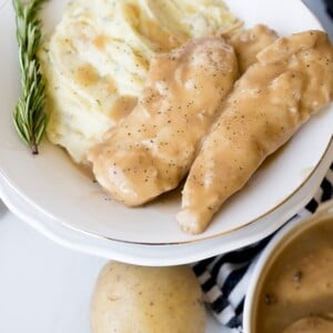 chicken with gravy made in the Instant Pot