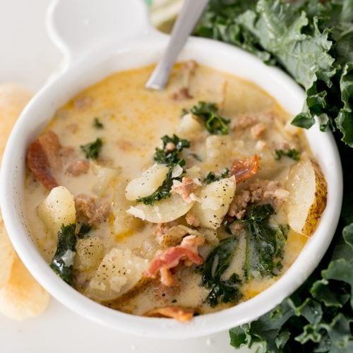 zuppa toscana soup made in the instant pot, served with breadsticks