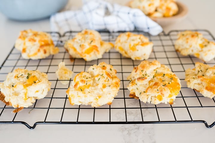 cheddar biscuits on a cooling rack